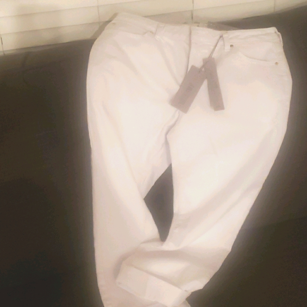 Jlo capris - Picture 1 of 2